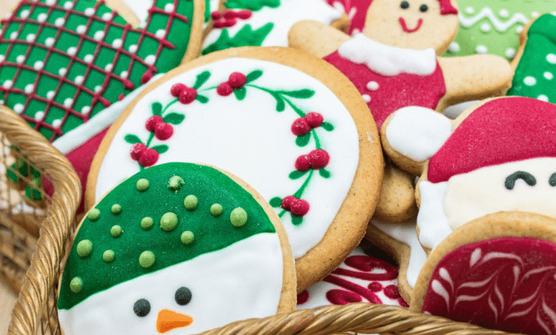 Las galletas navideñas son un clásico que nunca pasa de moda. Con ingredientes simples y un toque personal, cualquier cocina puede transformarse en una pastelería llena de magia.