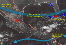 Este día, canales de baja presión en el interior del país, en interacción con el aire cálido y húmedo procedente del océano Pacífico, golfo de México y mar Caribe