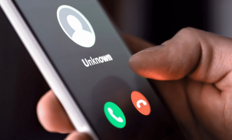 Alertan por estafas telefónicas durante el registro de líneas móviles