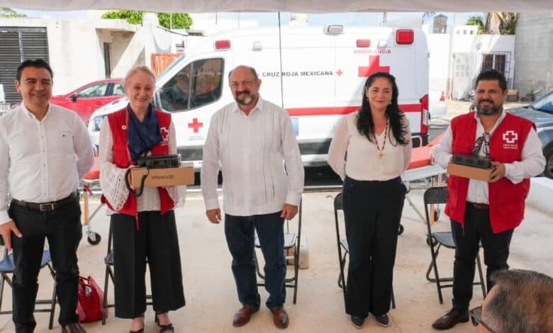 carnival dona equipo a cruz roja progreso y refuerza turismo responsable en yucatán inversión de 85 mil pesos (1)
