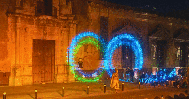 diálogos con el conquistador ilumina cada miércoles la casa de montejo en mérida