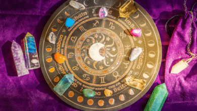 Este jueves 22 de enero de 2026, los movimientos planetarios favorecen la reflexión, el cierre de ciclos y la toma de decisiones importantes.