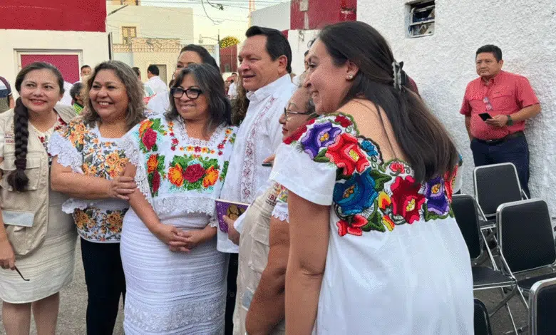 gobernador joaquín díaz mena conmemora 110 años del primer congreso feminista