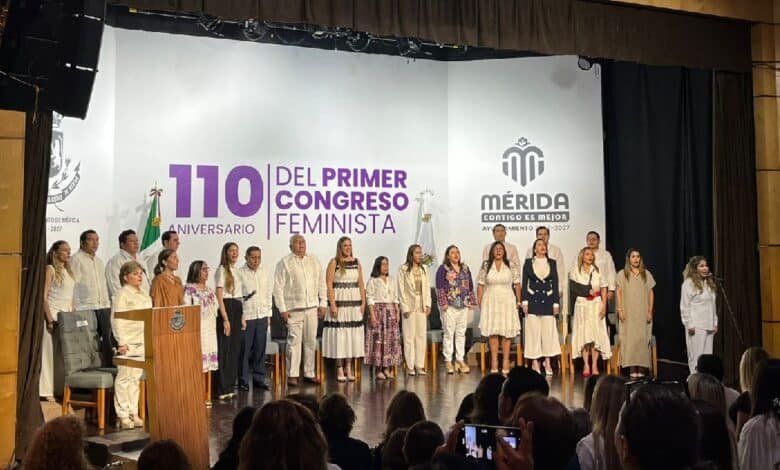 Mérida honra 110 años del Primer Congreso Feminista