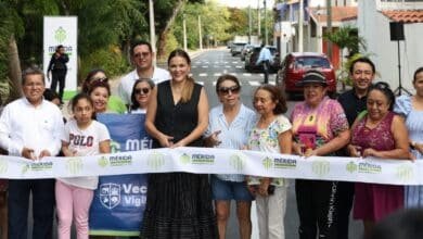 Entrega Cecilia Patrón trabajos de repavimentación en el fraccionamiento Brisas