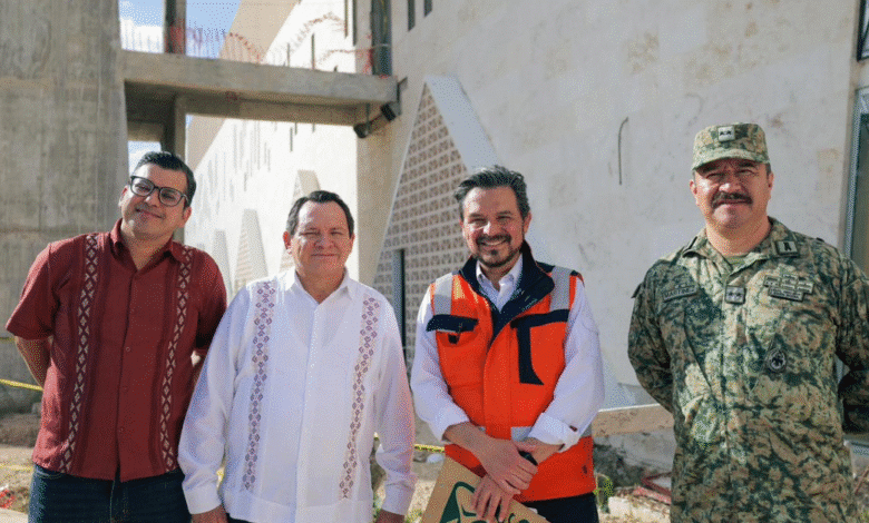 supervisan avances del hospital general de ticul y del nuevo hospital del imss en francisco de montejo