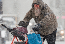 Tormenta invernal golpea la economía de Estados Unidos tras miles de vuelos cancelados y apagones