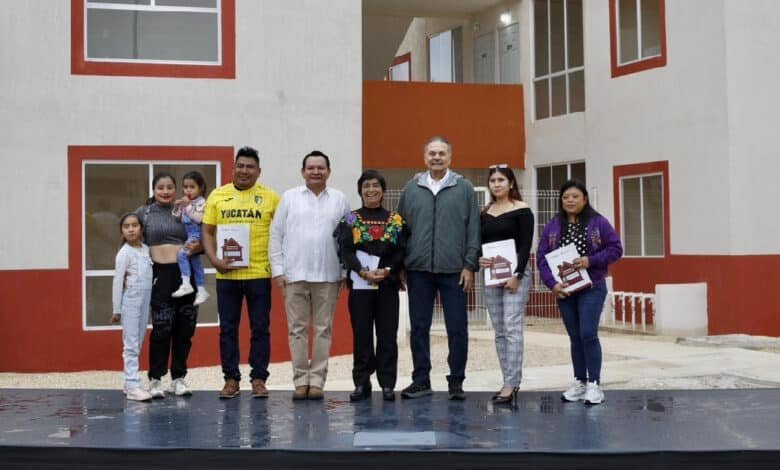 Infonavit entrega en Yucatán las primeras viviendas del Bienestar en este estado