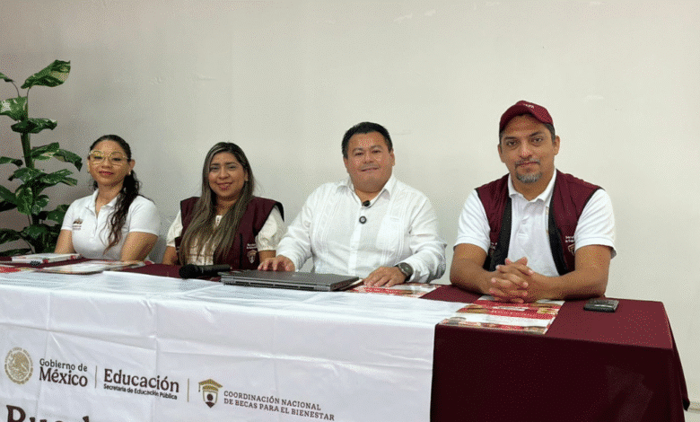 abrirán convocatoria de la beca rita cetina para uniformes y útiles en primaria