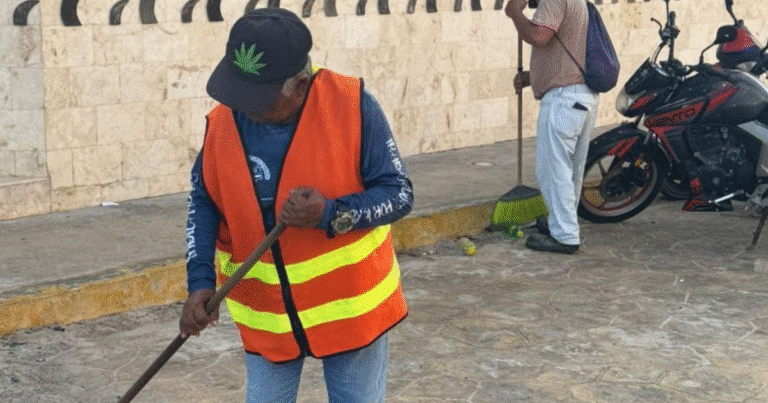 ayuntamiento de progreso reconoce labor de limpieza tras jornadas festivas