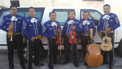 bajo el servicio de mariachis en mérida previo al 14 de febrero