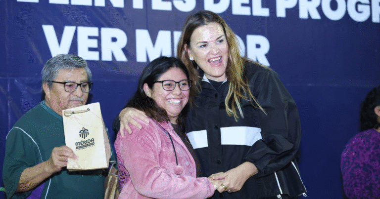 cecilia patrón entrega lentes gratuitos a 513 personas en el roble agrícola