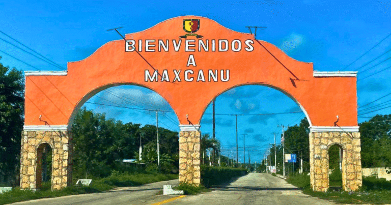 cerro de las tres cruces, mirador natural y símbolo de identidad en maxcanú