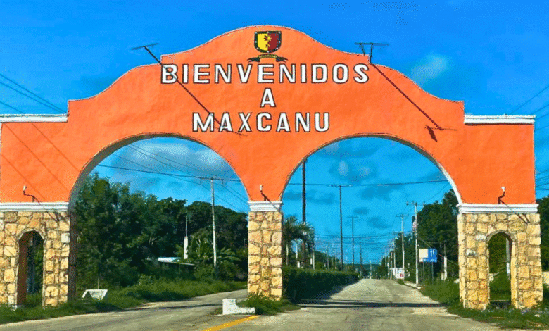 cerro de las tres cruces, mirador natural y símbolo de identidad en maxcanú
