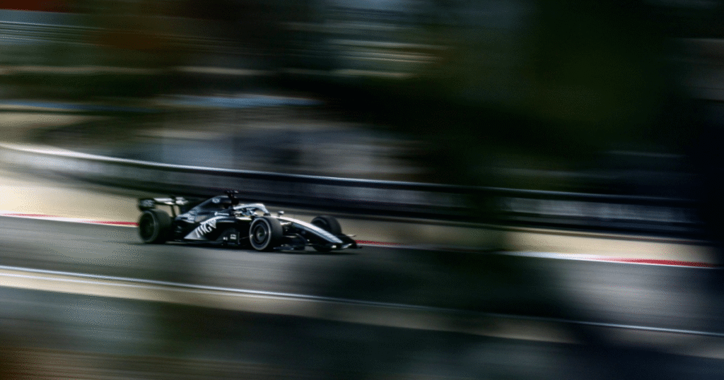 checo perez mejora los tiempos de cadillac en el segundo dia de test en bahrein 1