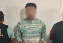 detienen a sujetos que robaron camioneta en plaza del norte de mérida