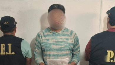 detienen a sujetos que robaron camioneta en plaza del norte de mérida