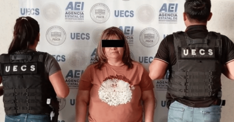 Detienen en Oaxaca a funcionaria del Registro Civil por venta de actas falsas a migrantes