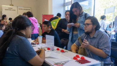 más de 400 personas acuden a feria del empleo en mérida