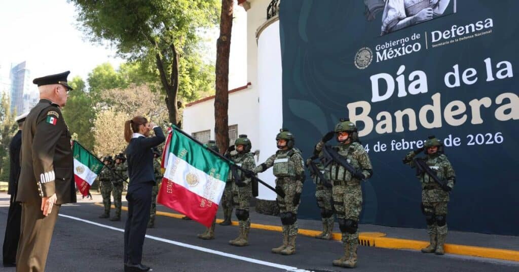 mexico es dignidad valentia y grandeza presidenta claudia sheinbaum y ceremonia por el dia de la bandera 3