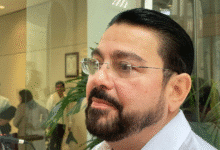 De acuerdo con datos del director de Salud del Ayuntamiento de Mérida, Alfonso Hernán Ávila Avilés, entre finales de diciembre y todo enero aumentaron las atenciones médicas hasta un 30 por ciento más de la jornada normal, todas relacionadas a enfermedades respiratorias, entre ellas destaca la influenza.