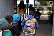 Familias y escuelas ajustan rutinas ante mañanas frías en Yucatán