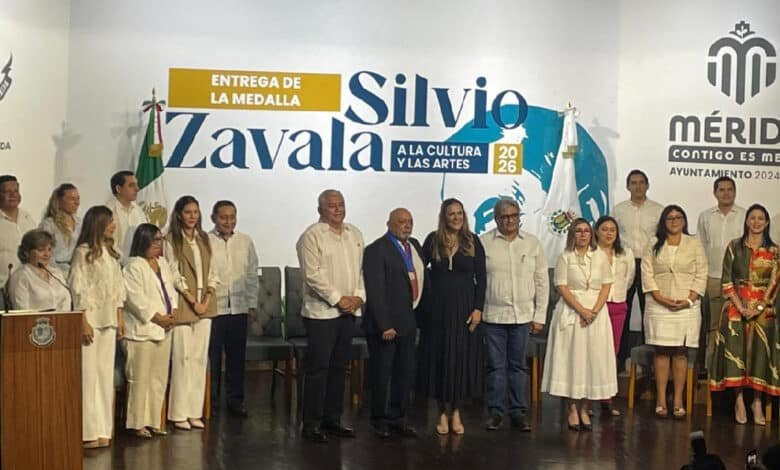 Recibe Mario Ruz la Medalla ‘Silvio Zavala’ 2026 en Mérida