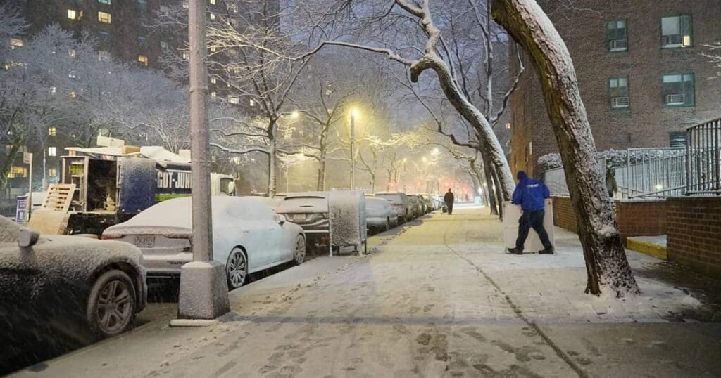 toque de queda y emergencia climatica en nueva york por intensa nevada 2