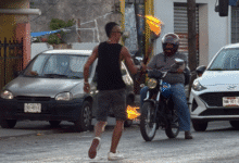 artistas de semáforo en mérida pueden ganar más de 400 pesos en cinco horas