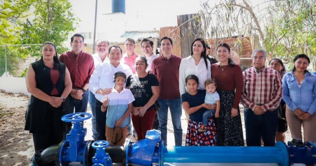 joaquin díaz mena mejora el servicio de agua potable a familias del sur de mérida