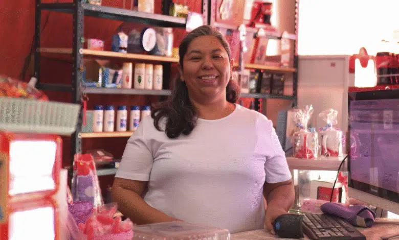 microcréditos del bienestar impulsan a 323 emprendedores en yucatán, mayoría mujeres