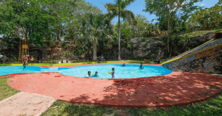 preparan piscinas del acuaparque del para recibir a visitantes en semana santa
