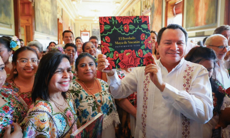 presentan libro sobre bordado maya para impulsar su reconocimiento ante la unesco
