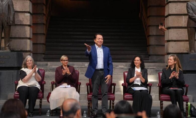 SEP y Unesco analizan uso de tecnología en aulas y su impacto en la salud mental juvenil