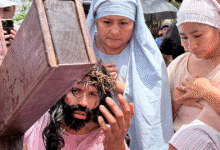 Invitan a la juventud a acercarse a Dios en viacrusis viviente de Pacabtún