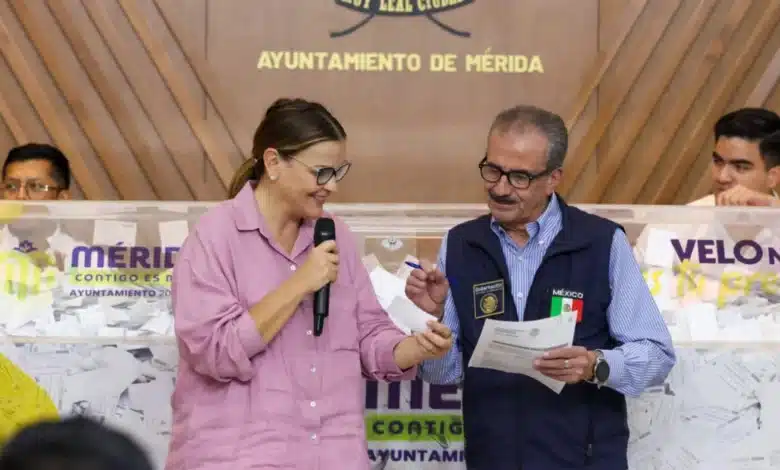 premian a contribuyentes cumplidos en mérida con autos, motos y electrónicos