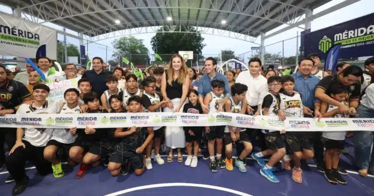 cecilia patrón entrega nuevo domo en mercedes barrera