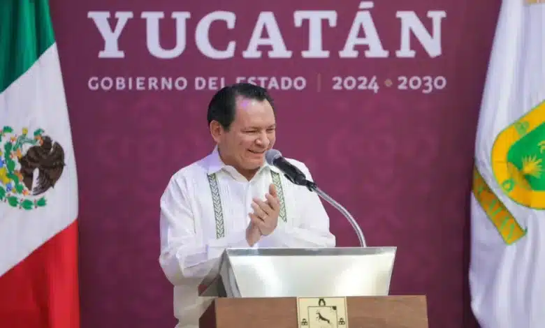 gobierno de yucatán reconoce legado del maestro roger hervé aguilar salazar