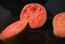 guayaba rosa la fruta mexicana dulce, aromática y rica en vitamina c