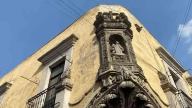 la hornacina de la casa de la manita, joya barroca y símbolo de leyendas en el centro histórico