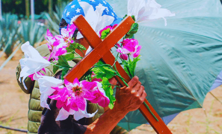 México celebra el tradicional Día de la Santa Cruz