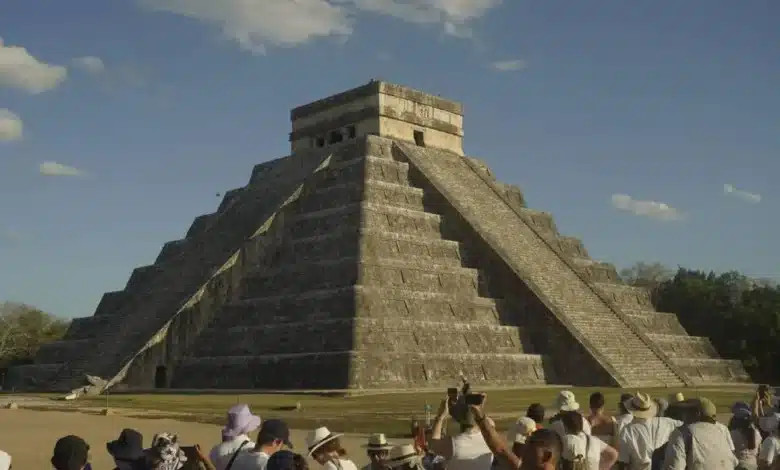 Piden resolver pronto conflicto en Chichén Itzá para evitar afectaciones al turismo