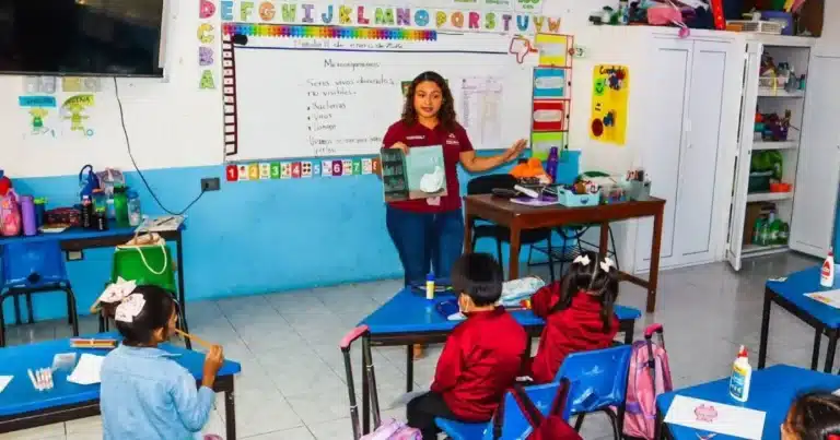Del gis a la inteligencia artificial: así están cambiando los maestros y las aulas en Yucatán