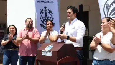 Reconocen a contribuyentes cumplidos en Progreso con la “Rifa del Predial 2026”
