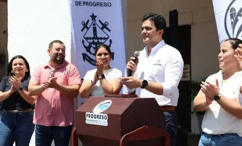 Reconocen a contribuyentes cumplidos en Progreso con la “Rifa del Predial 2026”