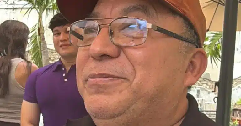 a los 55 años, cumple el sueño de ser ingeniero