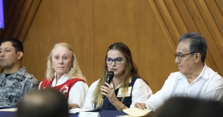 Ayuntamiento de Mérida suspende actividades y cierra espacios públicos por lluvias históricas