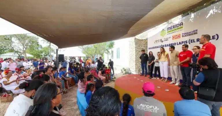 cecilia patrón inaugura barrio lapis en el roble en mérida