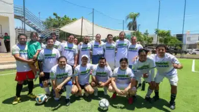 cecilia patrón reconoce a padres trabajadores del ayuntamiento de mérida