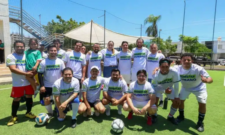cecilia patrón reconoce a padres trabajadores del ayuntamiento de mérida